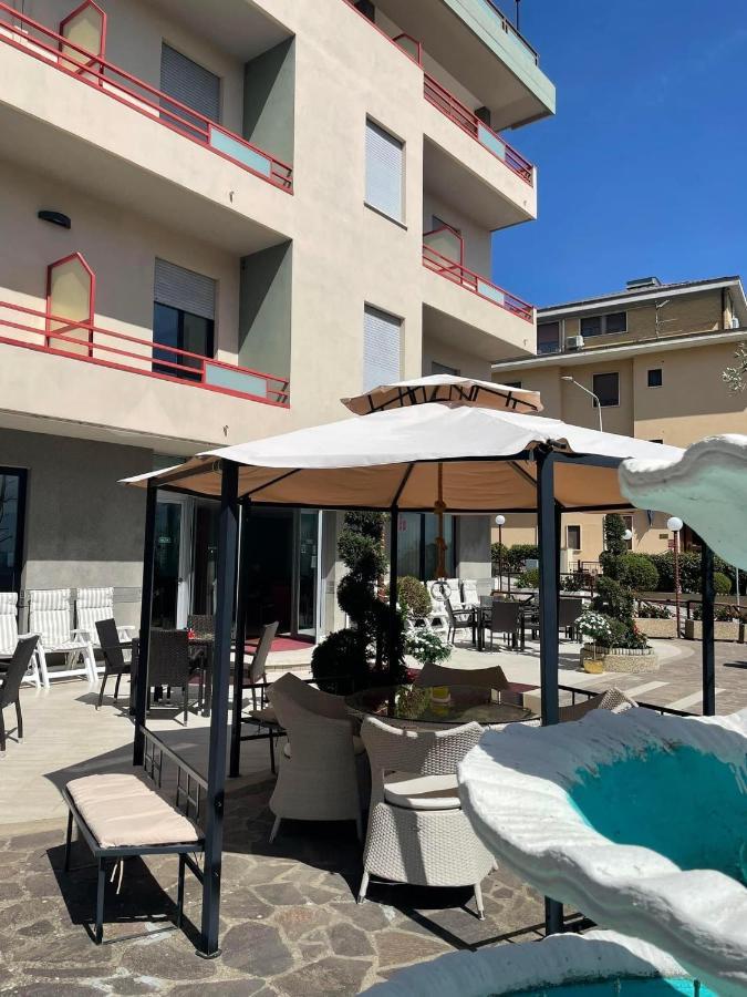 Hotel Cristina Chianciano Terme Exterior photo