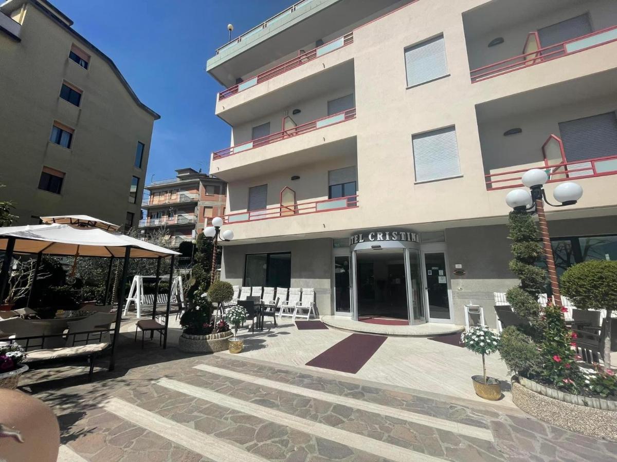 Hotel Cristina Chianciano Terme Exterior photo