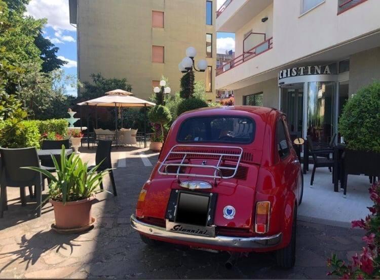 Hotel Cristina Chianciano Terme Exterior photo