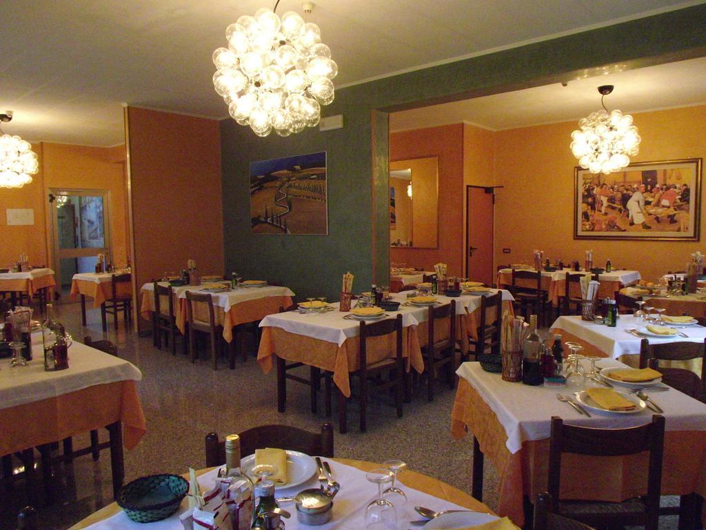 Hotel Cristina Chianciano Terme Exterior photo